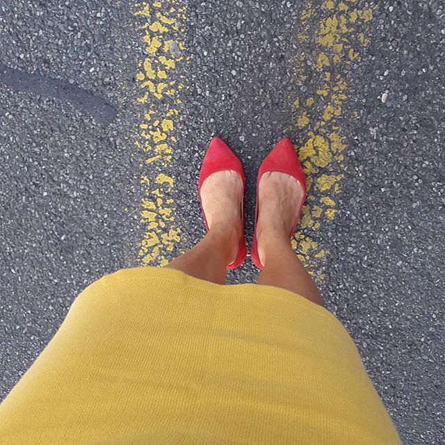 IN LOVE WITH MY NEW RED PUMPS #shoelover #red #yellow #fromwhereistand #fashion #ootd